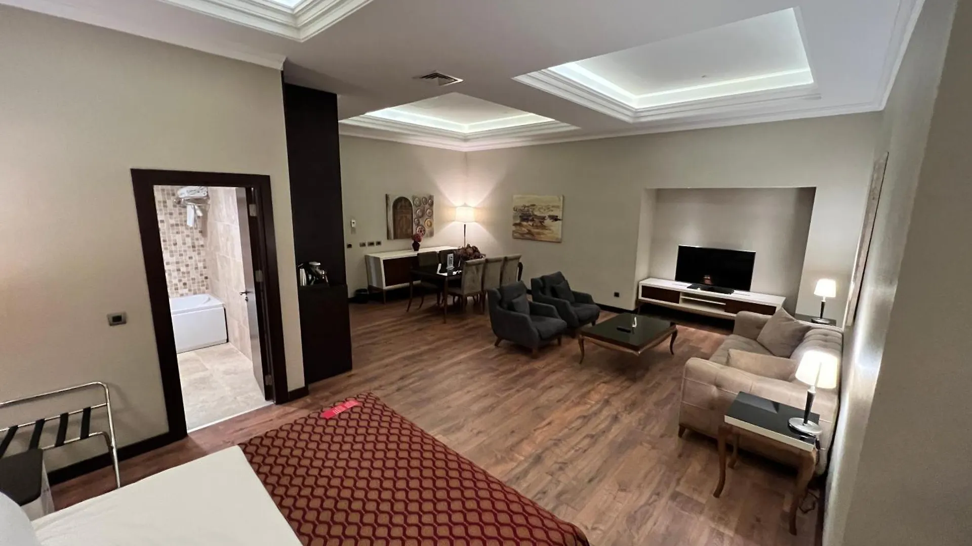 Ramada By Wyndham Istanbul Merter 5*,