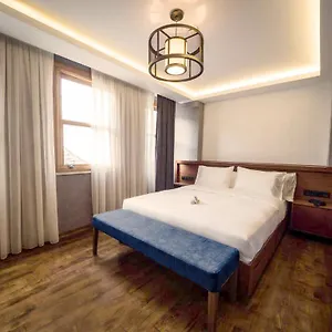 4* Ξενοδοχείο Blu