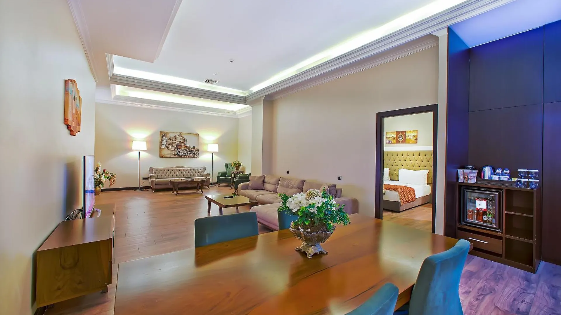 Hotel Ramada By Wyndham Istanbul Merter