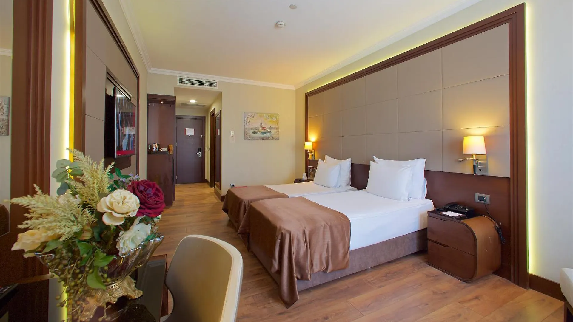 Ramada By Wyndham Istanbul Merter 5*,