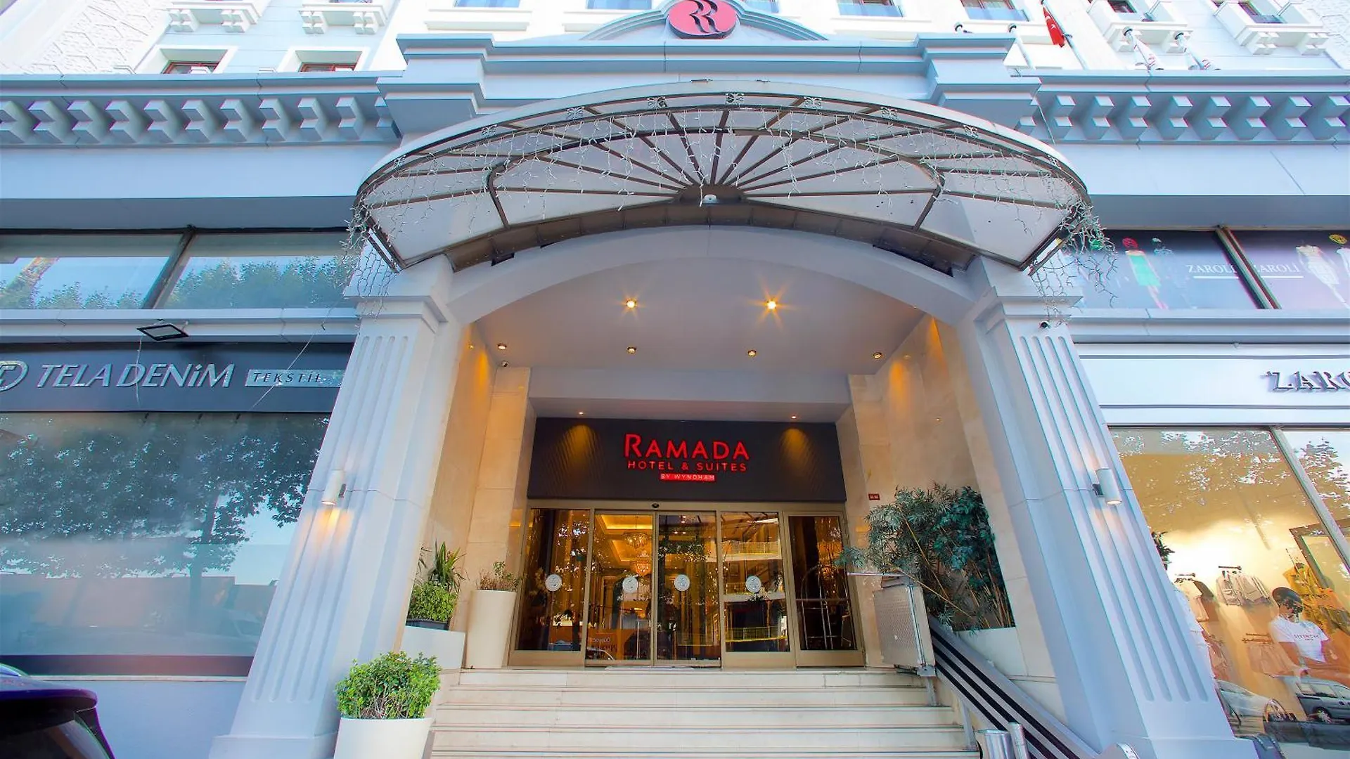 Hotel Ramada By Wyndham Istanbul Merter