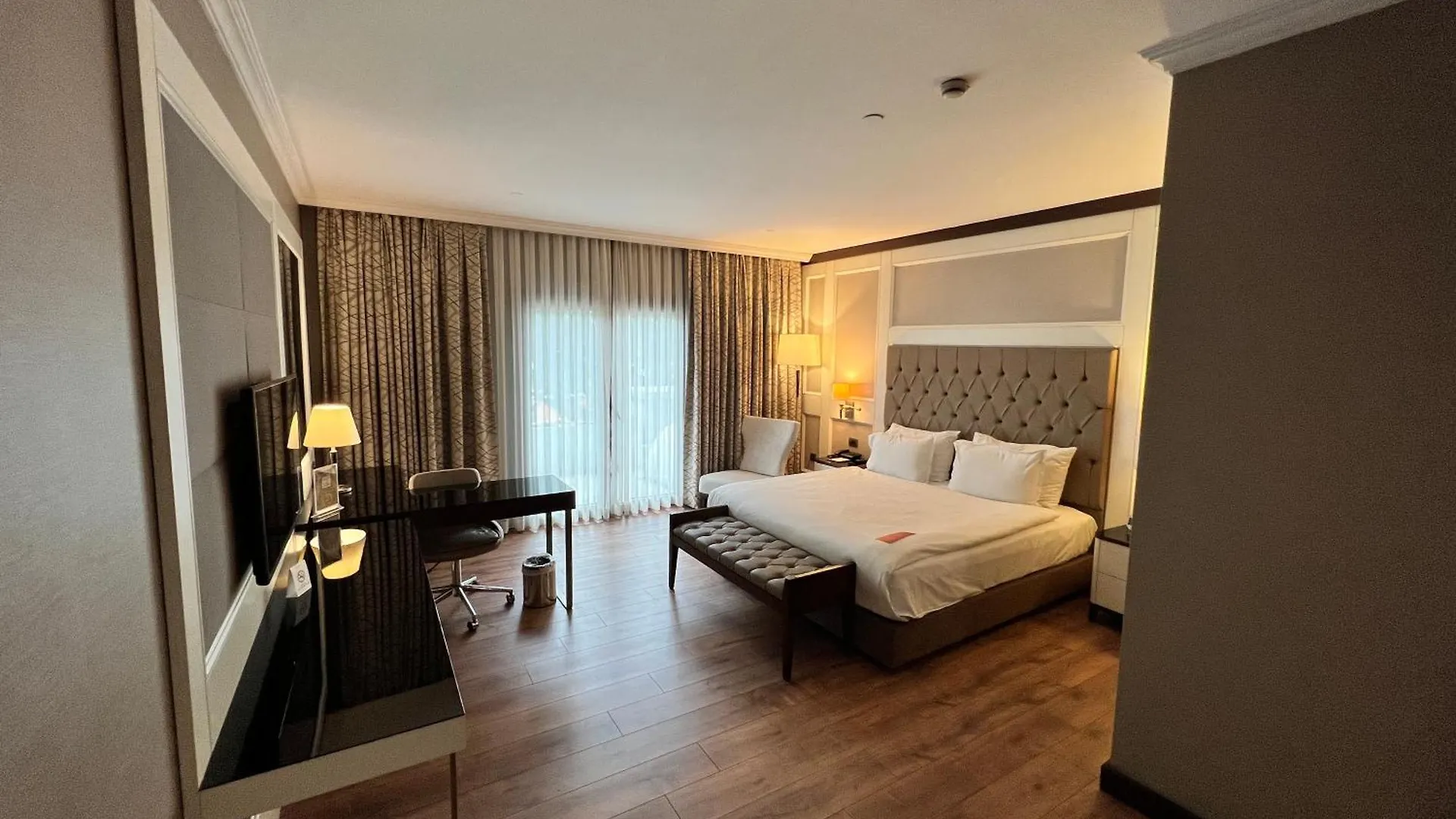 ***** Hotel Ramada By Wyndham Istanbul Merter Turquía