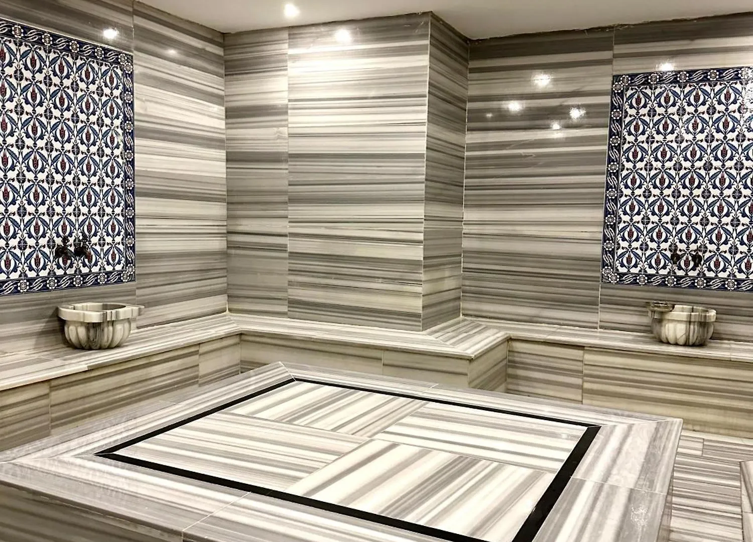 Ramada By Wyndham Istanbul Merter Turquía
