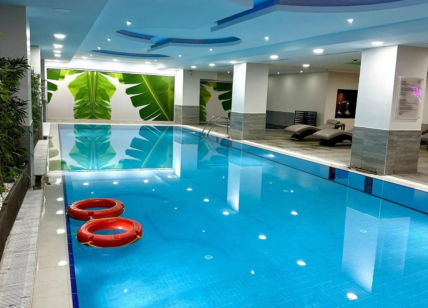 Ramada By Wyndham Istanbul Merter 5*,  Turquía